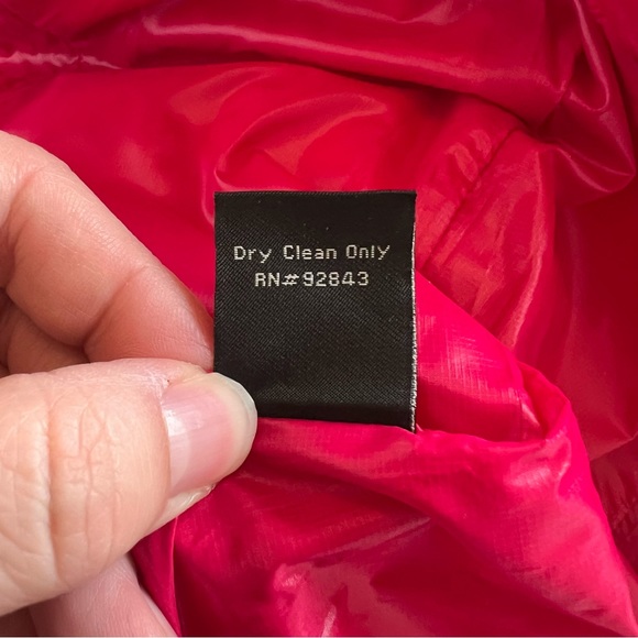 Coatology New York Shiny Magenta Contrast Full Zip Packable Down Puffer Vest - Picture 6 of 7